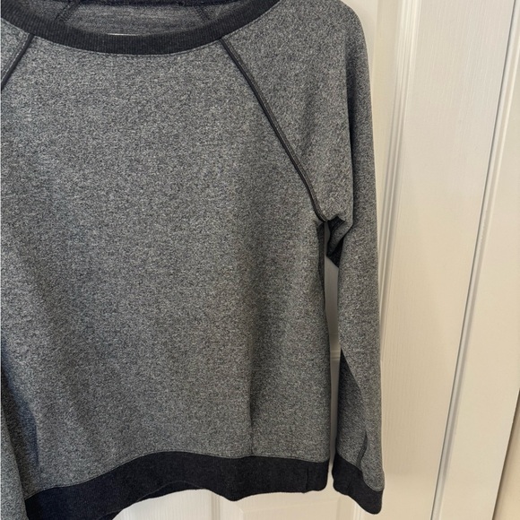 Lululemon Grey and Black Sweatshirt Size Small - Picture 8 of 10